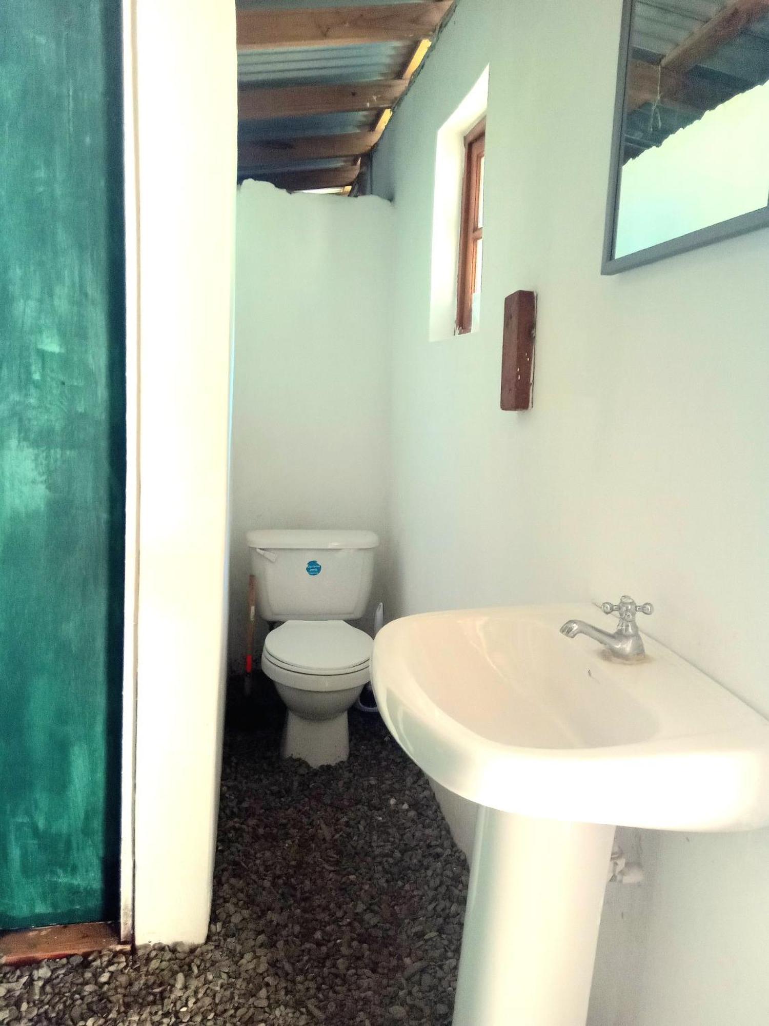La Familia Guest House&Natural Farm Port Antonio Extérieur photo